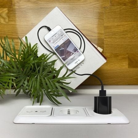 Cargador de pared nanocable 10.10.2002/ 1xusb/ 5w