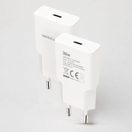 Cargador de pared nanocable 10.10.2027/ 1xusb tipo-c/ 30w/ blanco