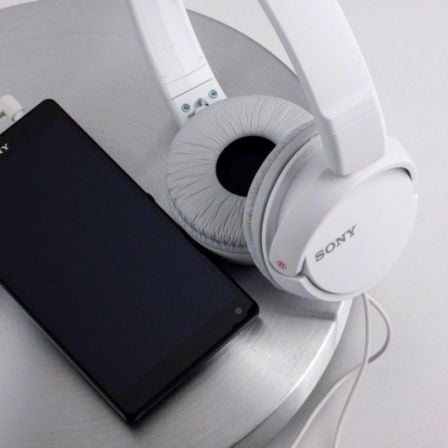Auriculares sony mdrzx110apw/ con micrófono/ jack 3.5/ blancos